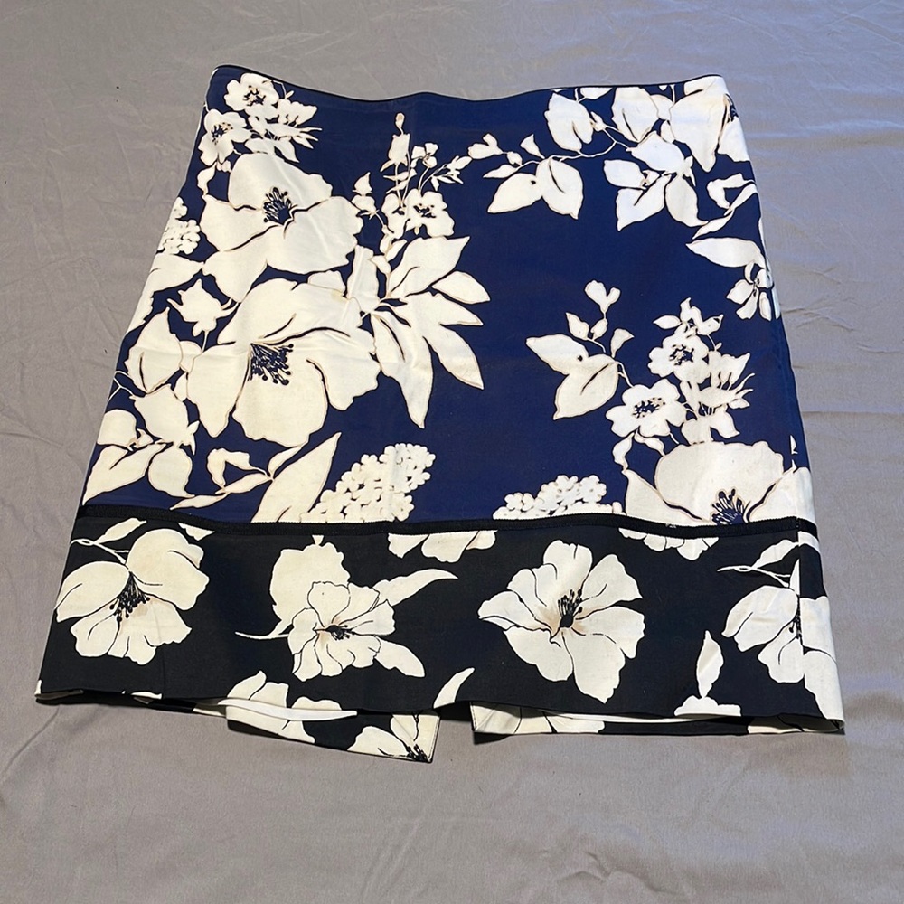 White House black market skirt